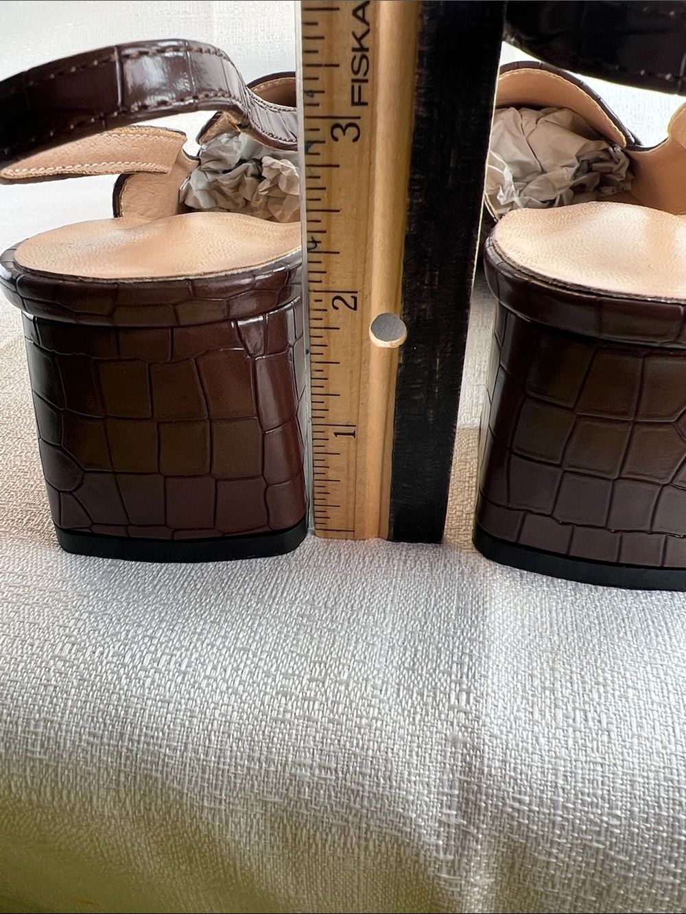 Crocodile embossed mules - Picture 3 of 4